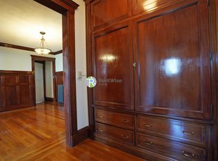 452 Park Dr APT 15, Boston, MA 02215