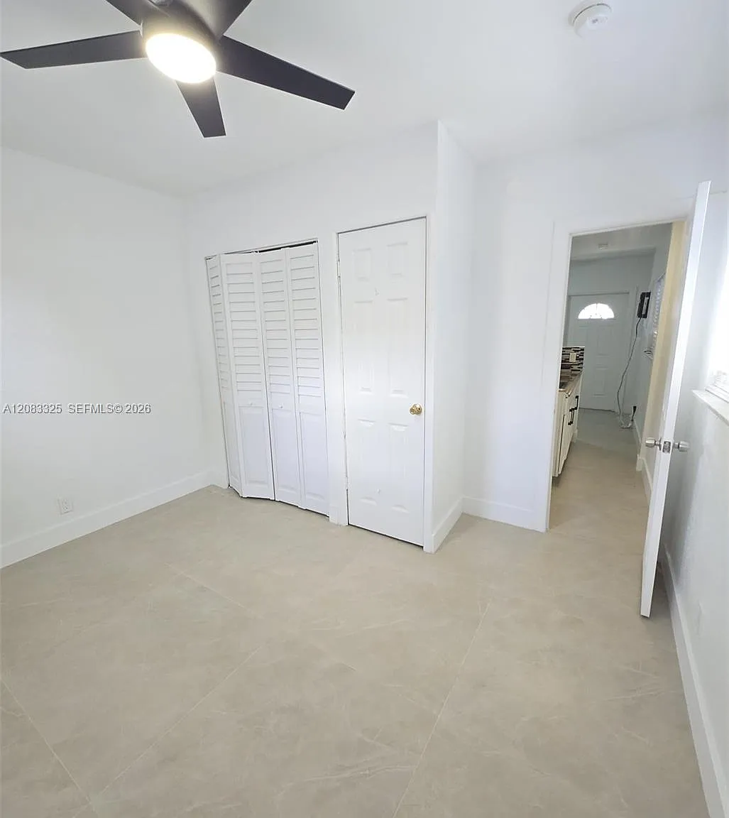 Carver Ranches — Photo 4