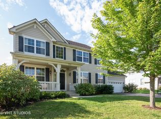 321 Monument Rd, Elgin, IL 60124