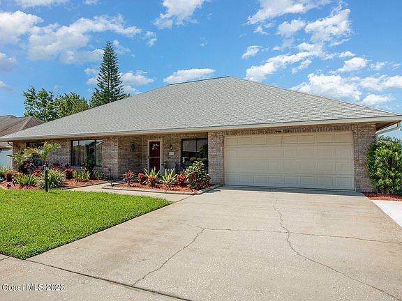 2nd image of 1590 Blueberry Dr
