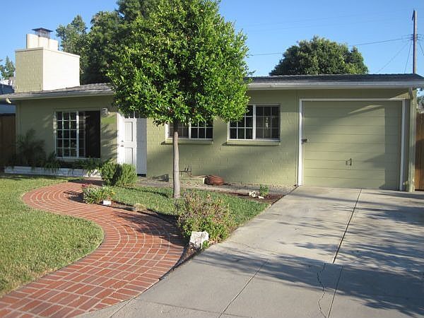 1st image of 22736 Mariano St