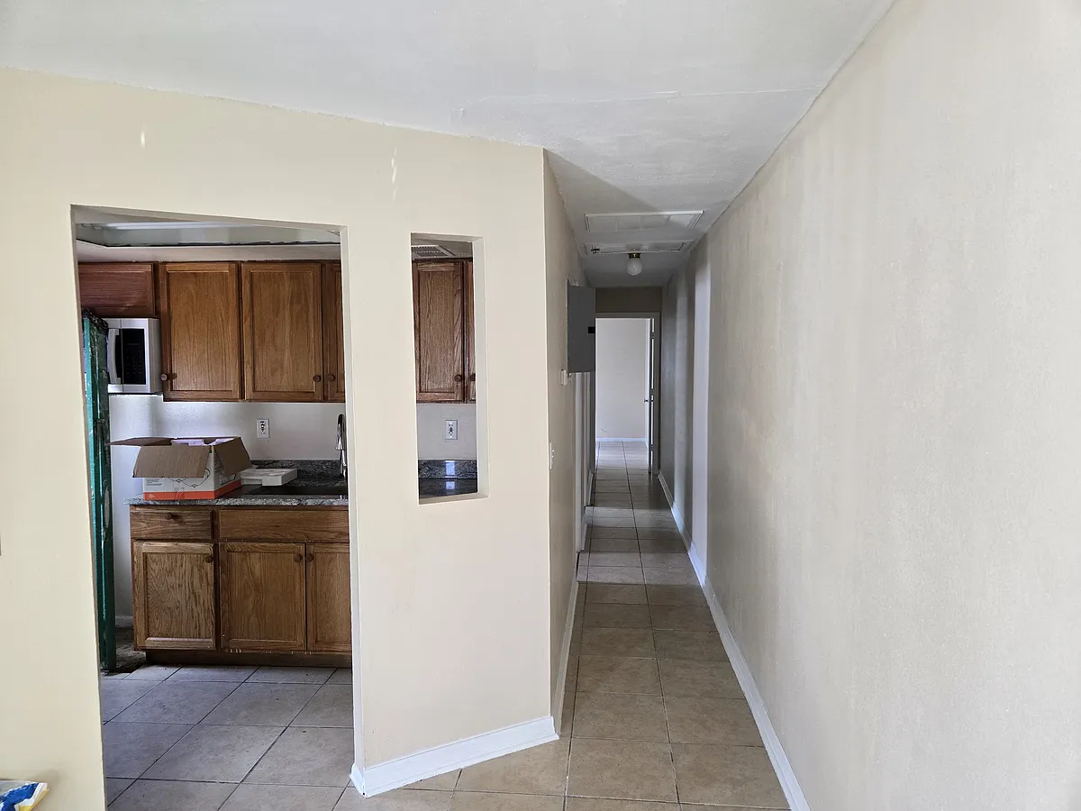 Building Photo - 5645 Golden Nugget Dr