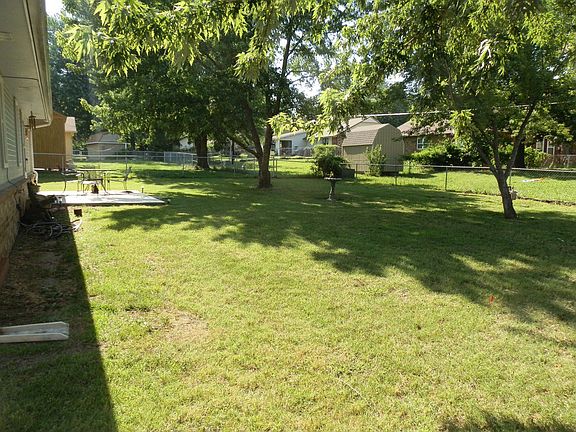 Fenced Yard