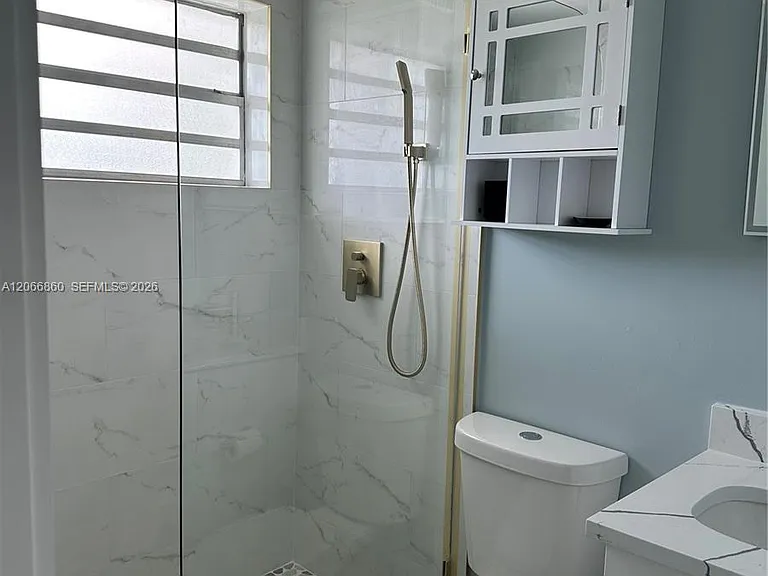 1333 E Hallandale Beach Blvd #423 — Photo 10