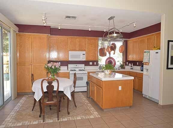 4th image of 3417 Tupelo Dr
