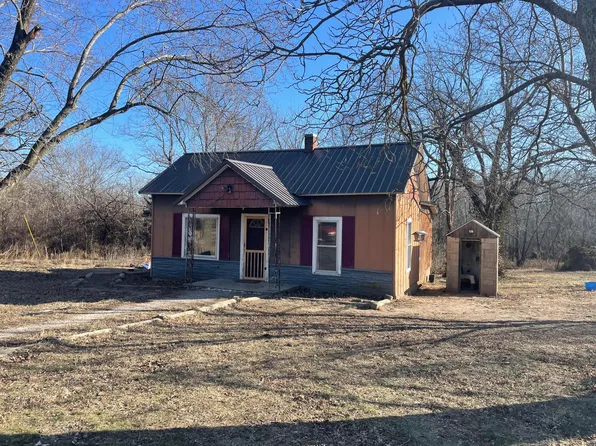 24040 Idaho Road, Lebanon, MO 65536