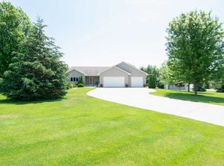 16523 Orchid St NW, Andover, MN 55304