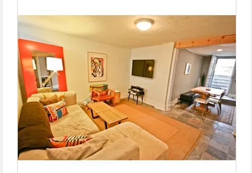 289 D St #1 Photo 1