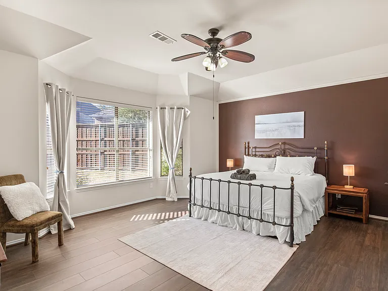 201 Barkley Dr — Photo 15