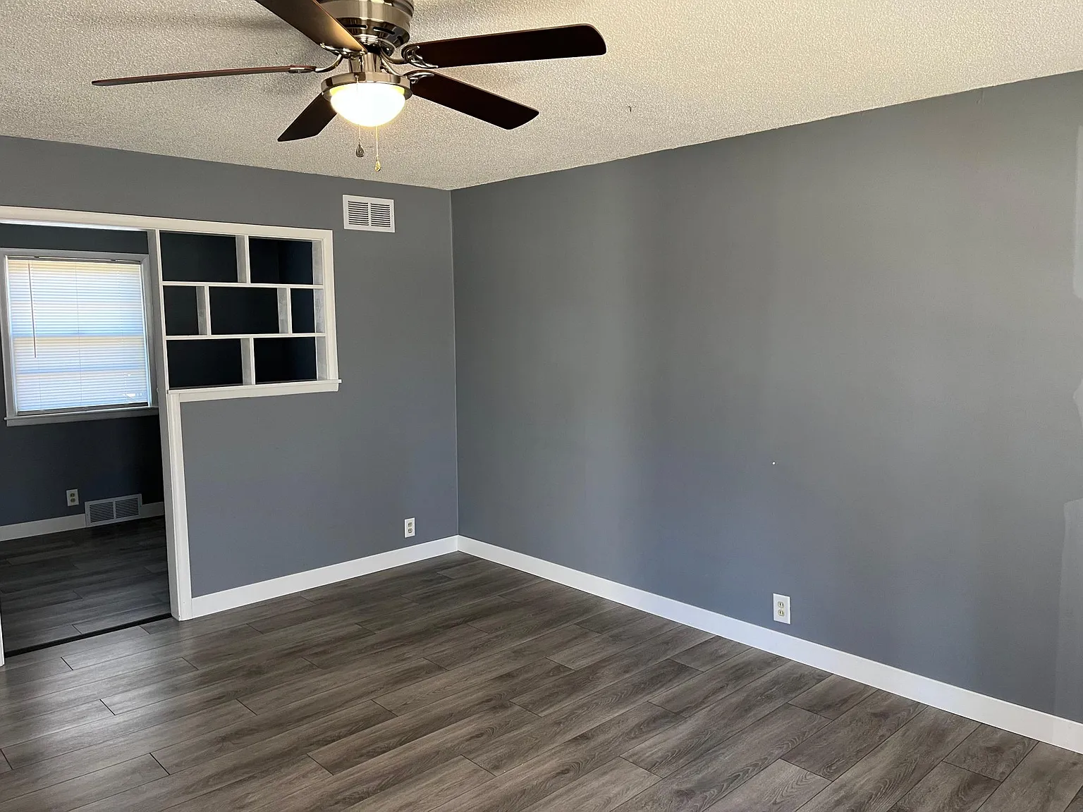 3317 S Osage Ave — Photo 2