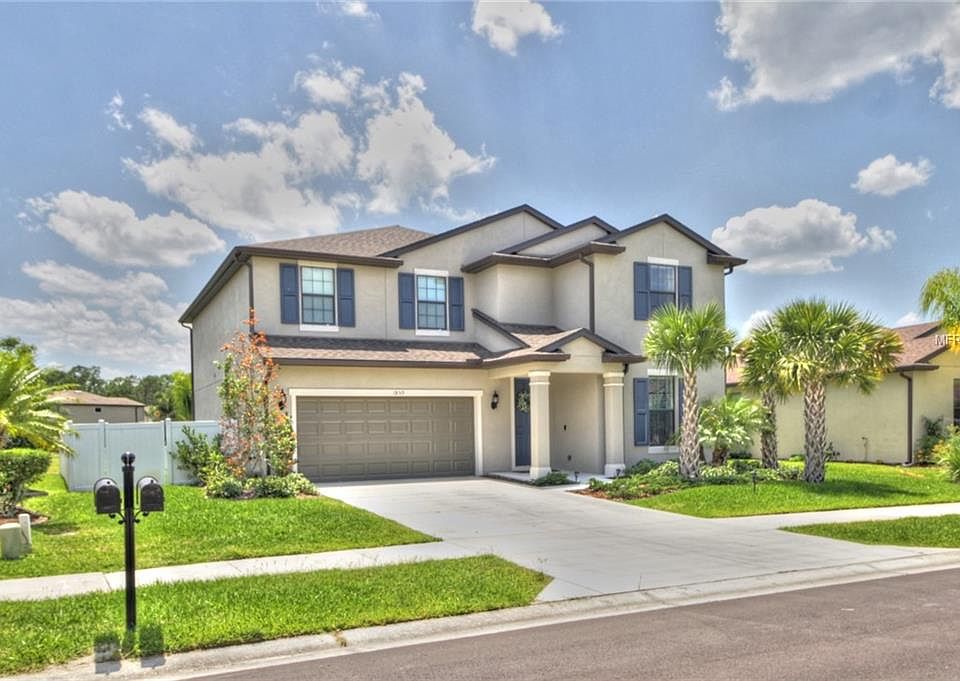 1st image of 1859 Bottlebrush Way