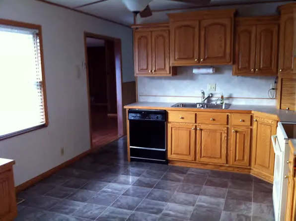 1512 Crestview Dr, Danville, IL 61832