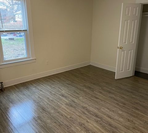 5th image of 180 Tyler St #1