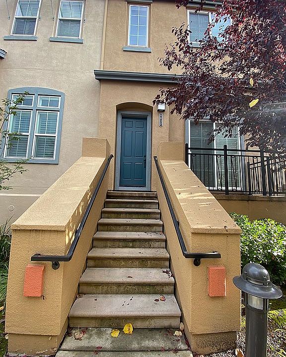 2nd image of 8837 Oliver Pl
