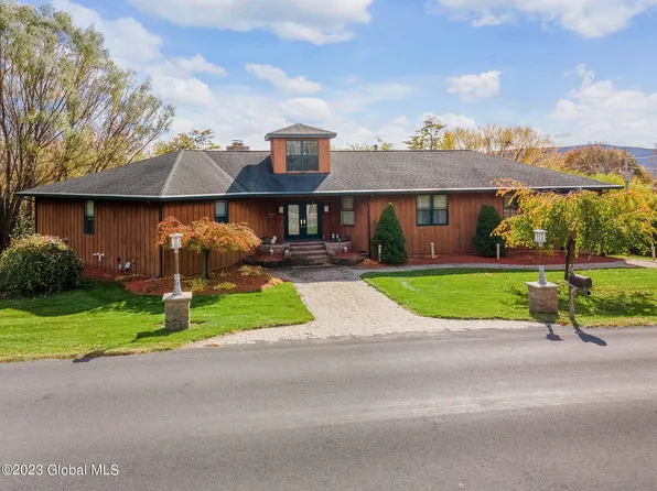 546 Myers Road, Howes Cave, NY 12043