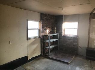 1260 E Lakeshore Dr, Bismarck, MO 63624