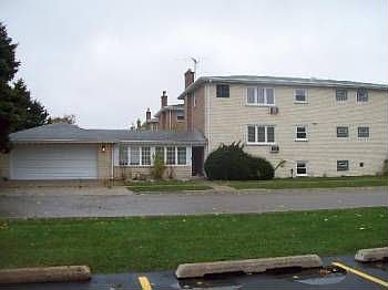 3rd image of 8684 W Carmen Ave