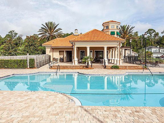 2nd image of 708 Porto Cristo Ave