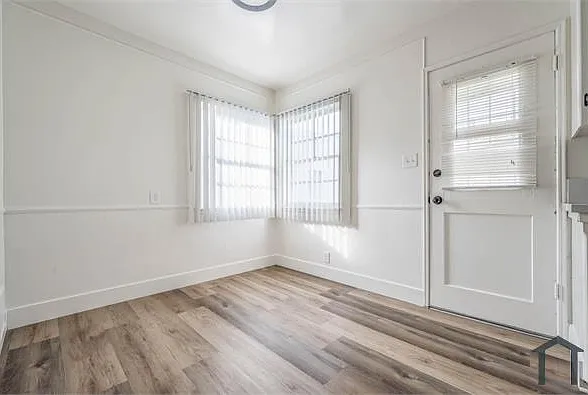4067 Sutro Ave — Photo 6