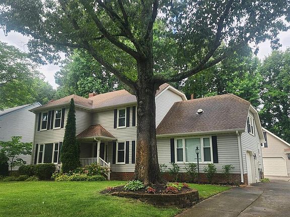 2nd image of 720 Aguila Dr