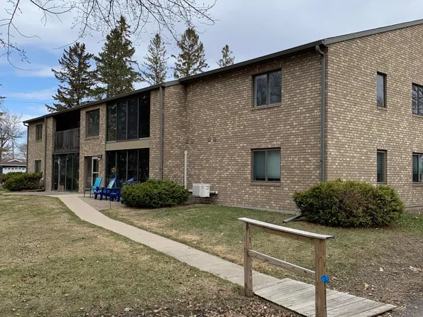 1822 Nodaway Dr #202, Detroit Lakes, MN 56501