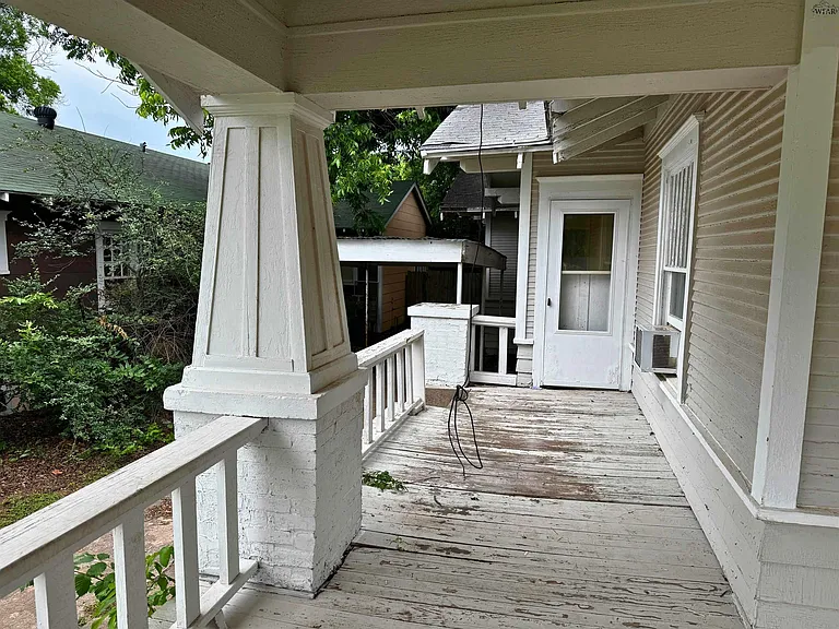 1705 Pearl Ave — Photo 4