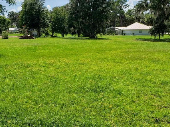 167 Mount Royal Ave, Crescent City, FL 32112