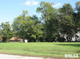 214 Girard St, Metropolis, IL 62960