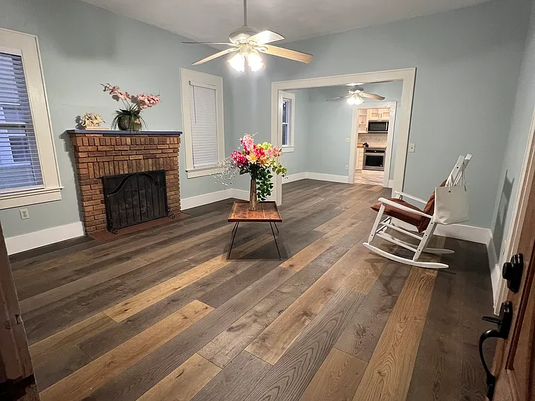 316 Bay St — Photo 1
