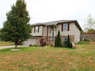 1216 S Solaira St, Ozark, MO 65721