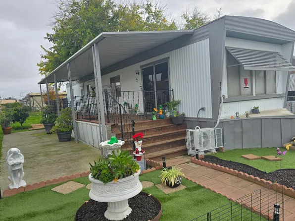 67 Village Green Dr #67, Sacramento, CA 95838