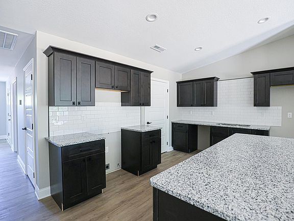 3rd image of 155 Blanton Ct