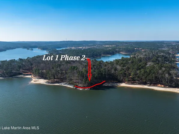 1099 Luannes Way, Alexander City, AL 35010