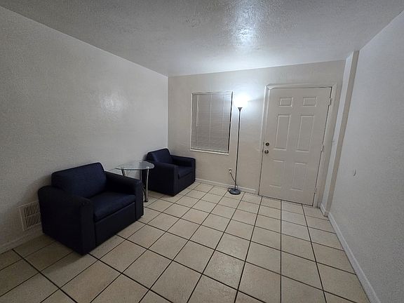 3rd image of 1757 Russell St S #3