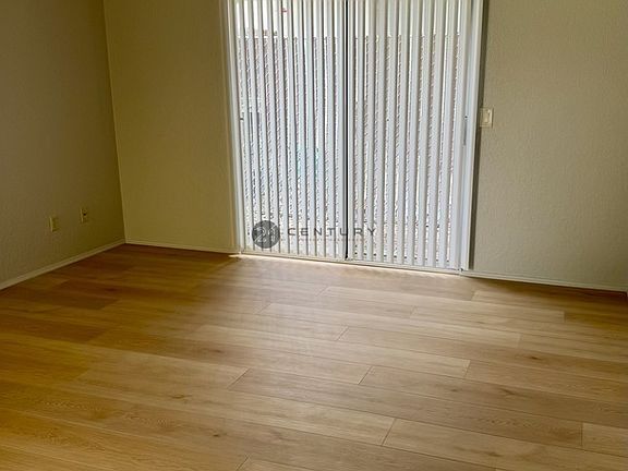 2nd image of 2207 Woodberry Ave #A
