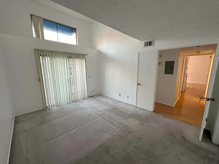 125 Park Shadow Ct — Photo 12