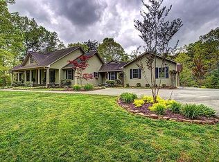 96 Oak Ridge Ct #3, Ellijay, GA 30536