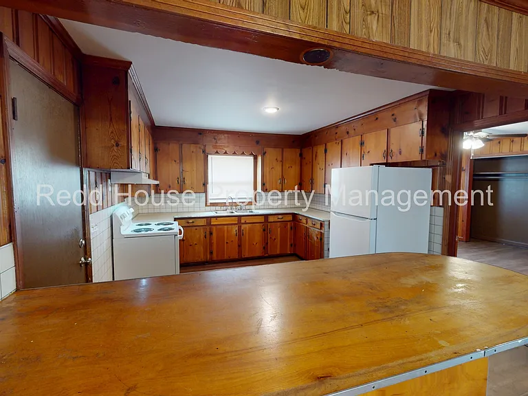 107 S Metcalf St — Photo 10