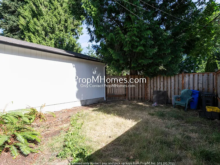 2216 SE Tacoma St — Photo 19