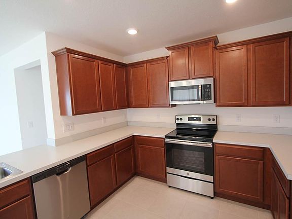 2nd image of 304 Granite Pl