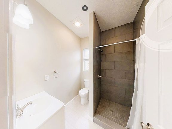 5th image of 1365 Summit St