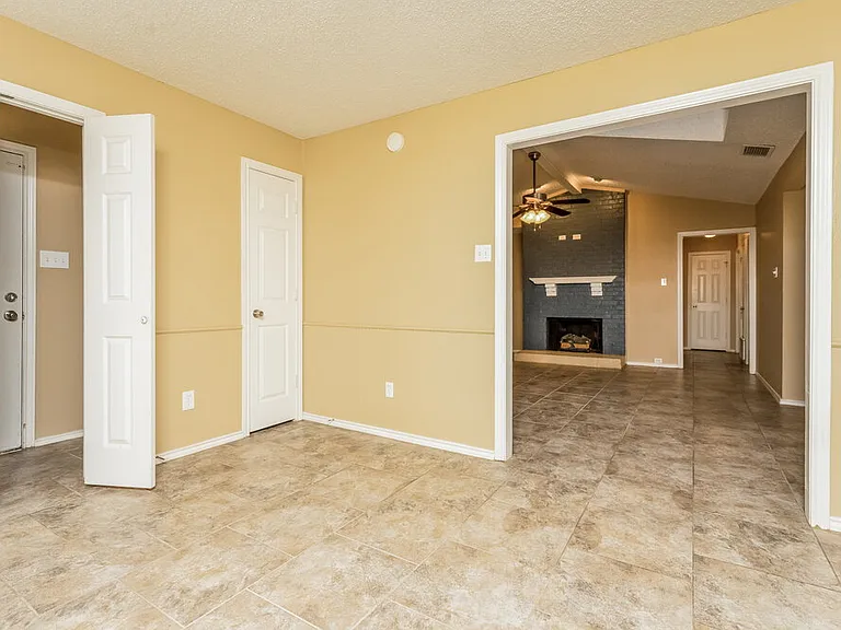 3239 Wichita Dr — Photo 5