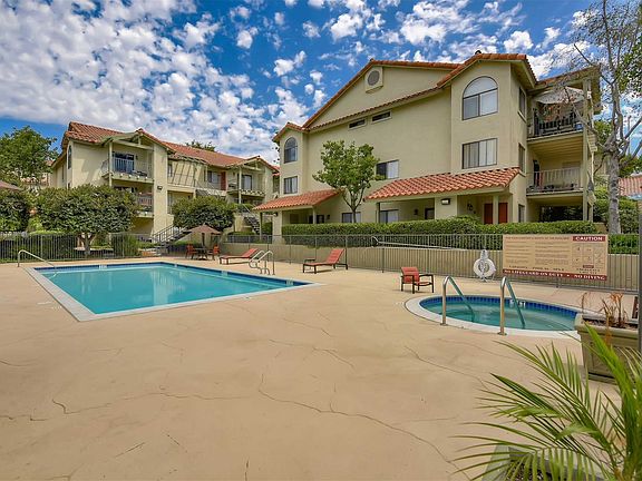 5th image of 444 E 4th Ave #209