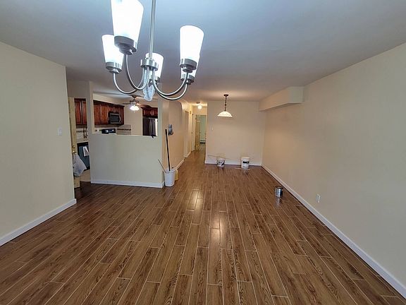 5th image of 2087 E 56th St