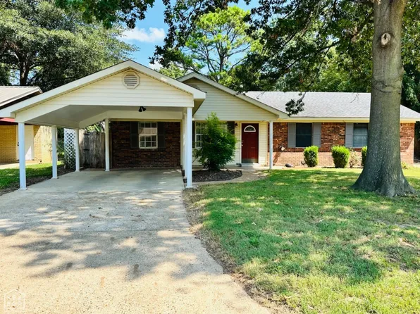 2909 Highland Dr, Newport, AR 72112