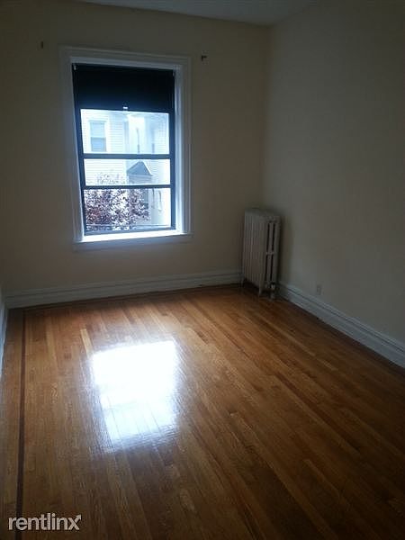230 Ocean Pkwy (B8) G