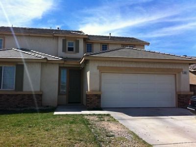 13817 Truman St, Oak Hills, CA, 92344