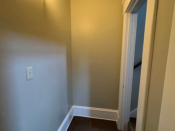 3rd image of 825 14th St NW