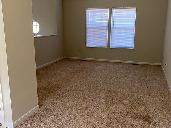 4th image of 2684 Berwood Ln