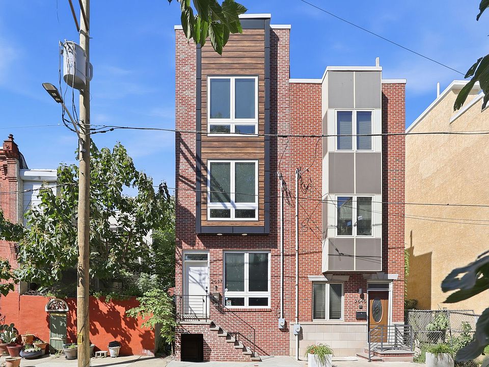 1st image of 2647 Latona St